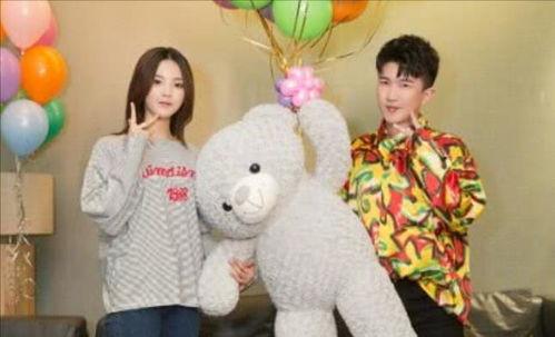 娱乐圈吃瓜男闺蜜,揭秘男闺蜜背后的秘密与真相 第1张 娱乐圈吃瓜男闺蜜,揭秘男闺蜜背后的秘密与真相 第1张